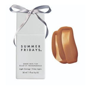 Summer Fridays Sheer Skin Tint – Skin Tint with Hyaluronic Acid – Helps Diminish Uneven Skin Tone – Sheer to Light Coverage – Shade 2 – Light with Cool Undertones (1 Fl Oz)(Shade 07 – Medium Deep with Golden Neutral Undertones)